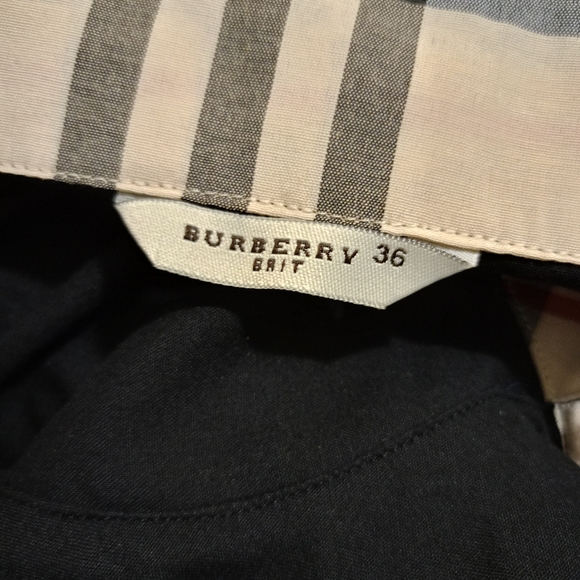 Women's Burberry Short sleeve blouse Size Small - Picture 4 of 4